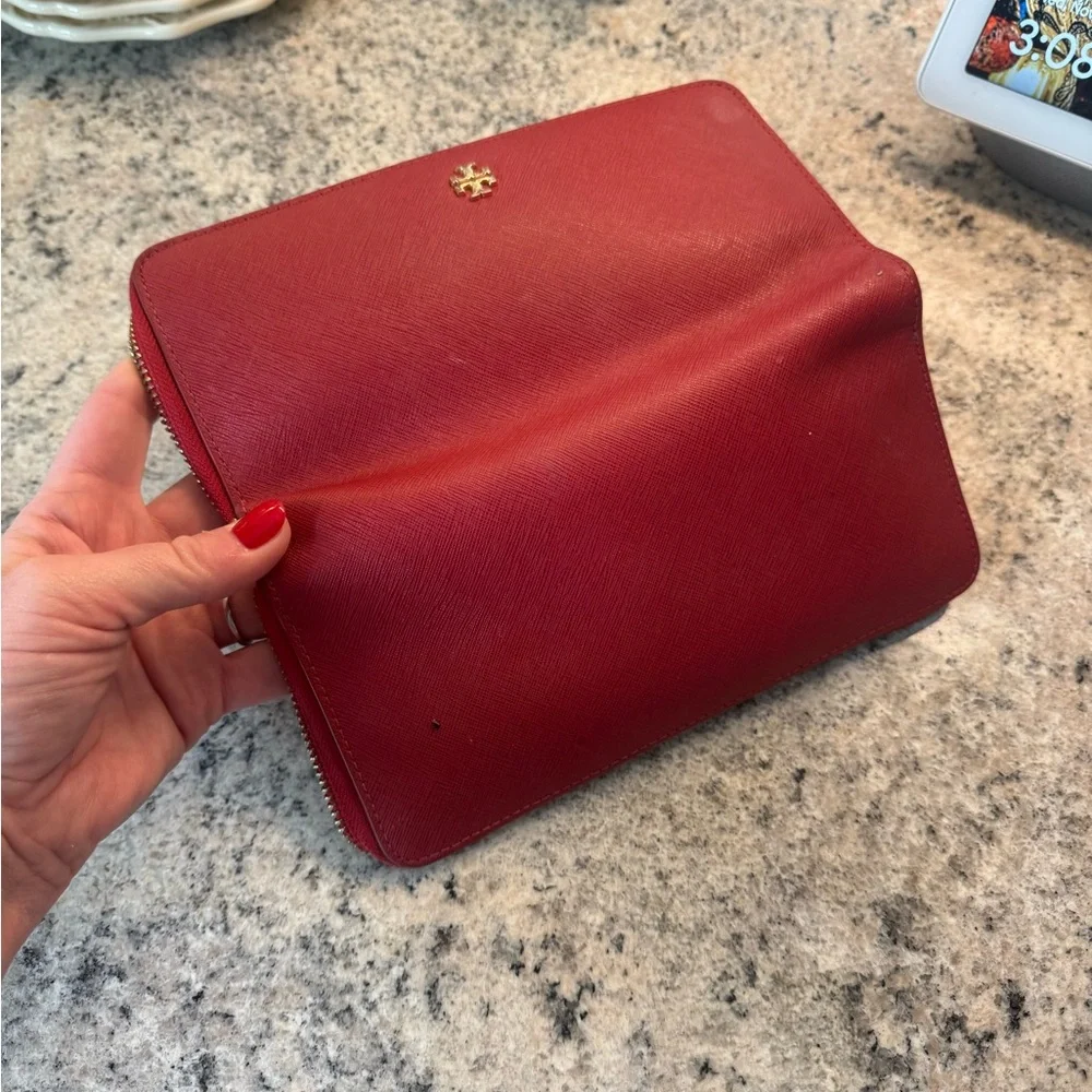 Tory Burch Red Emerson Continental Wallet - Picture 3 of 9